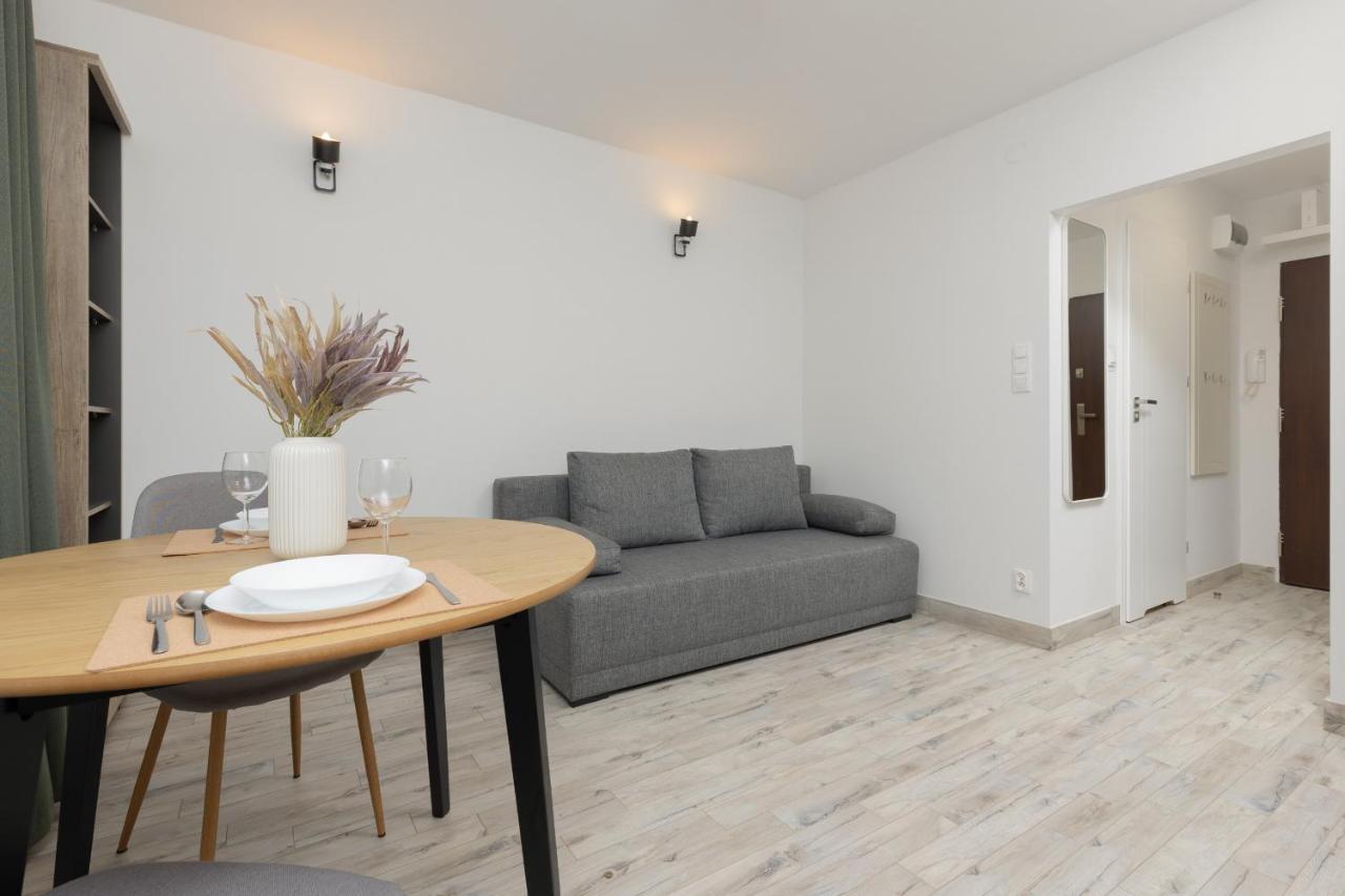 Studio Warsaw Wlochy 1 Sierpnia By Noclegi Renters Exterior foto